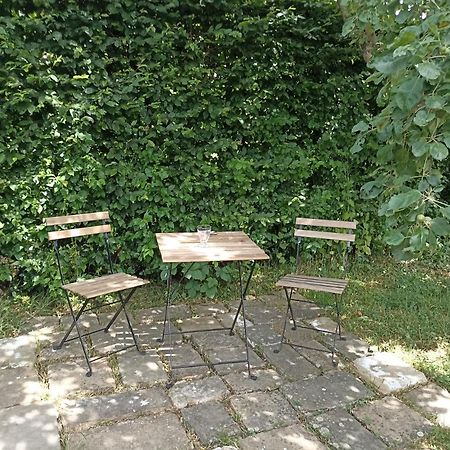 L'Echappee Au Jardin, Yourte Bucolique Godinne Exterior foto