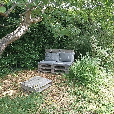 L'Echappee Au Jardin, Yourte Bucolique Godinne Exterior foto